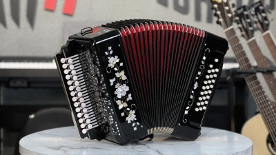 Гармонь «Заказная» 27/25 фа мажор