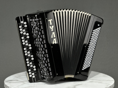 Баян «Тула» ЦЕЛЬНОПЛАНОЧНЫЙ (черный)