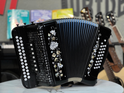 Гармонь "Многотембровая" до мажор // 27/25 