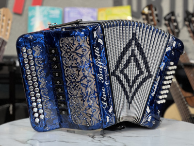 Гармонь "Dino Baffetti" до мажор // цельные планки