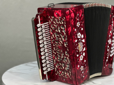 Гармонь "Заказная" ля мажор (красная) 25/25