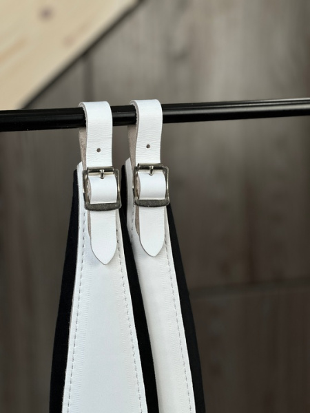 ШИРОКИЕ РЕМНИ для гармони/баяна/аккордеона (белые с черным подкладом)