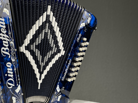 УВЕЛИЧЕННАЯ ИТАЛЬЯНСКАЯ ПЕРЛАМУТРОВАЯ КНОПКА 9,5 мм // PISTONCINI // для левой механики