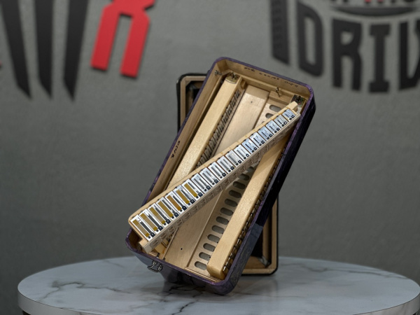 Баян «Тула» // тенор-тенор // 55/100 (фиолетовый)