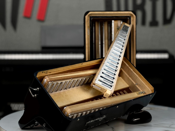 Баян "Юпитер-2" цельнопланочный 55/92х52/100