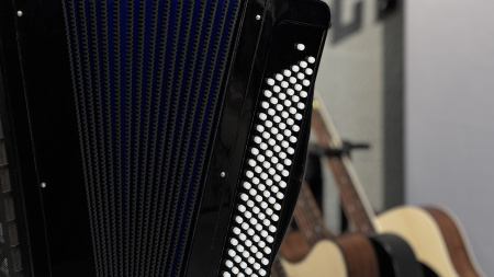 Баян "Ясная Поляна" мастеровой (черный)