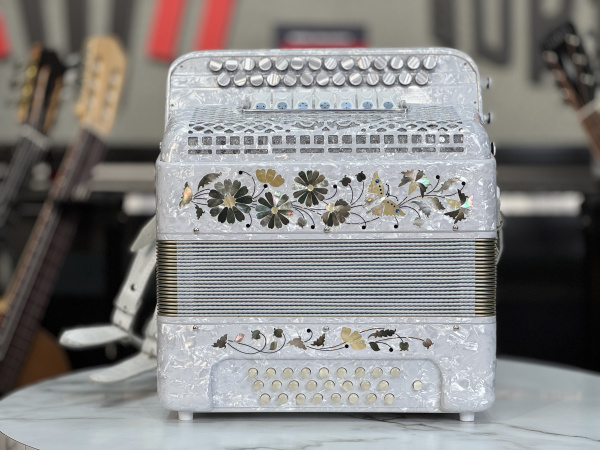 "Многотембровая" 27/25, до мажор // Люкс