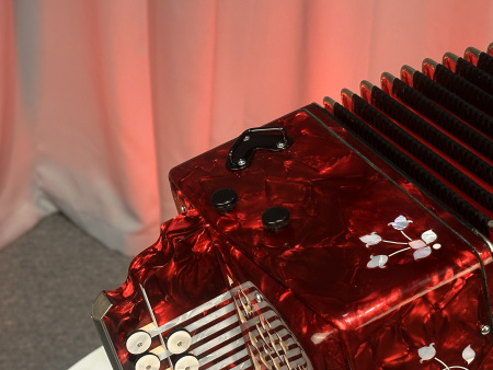 Гармонь "Заказная" соль мажор (красная) 27/25 (2 регистра)