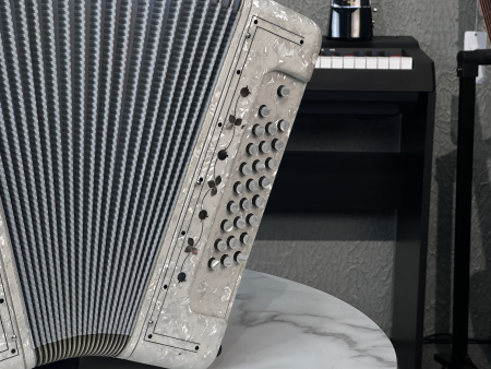 Многотембровая до диез мажор (белая)