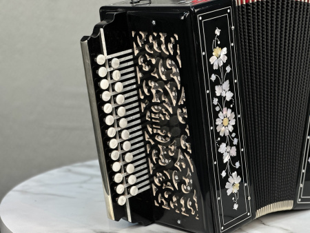 Гармонь "Заказная" ре# мажор (черная) 25/25