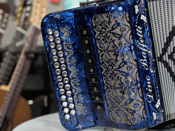 Гармонь "Dino Baffetti" до мажор // цельные планки