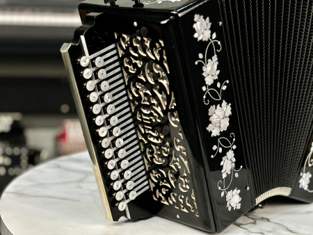 Гармонь "Заказная" Ля мажор 27/25 